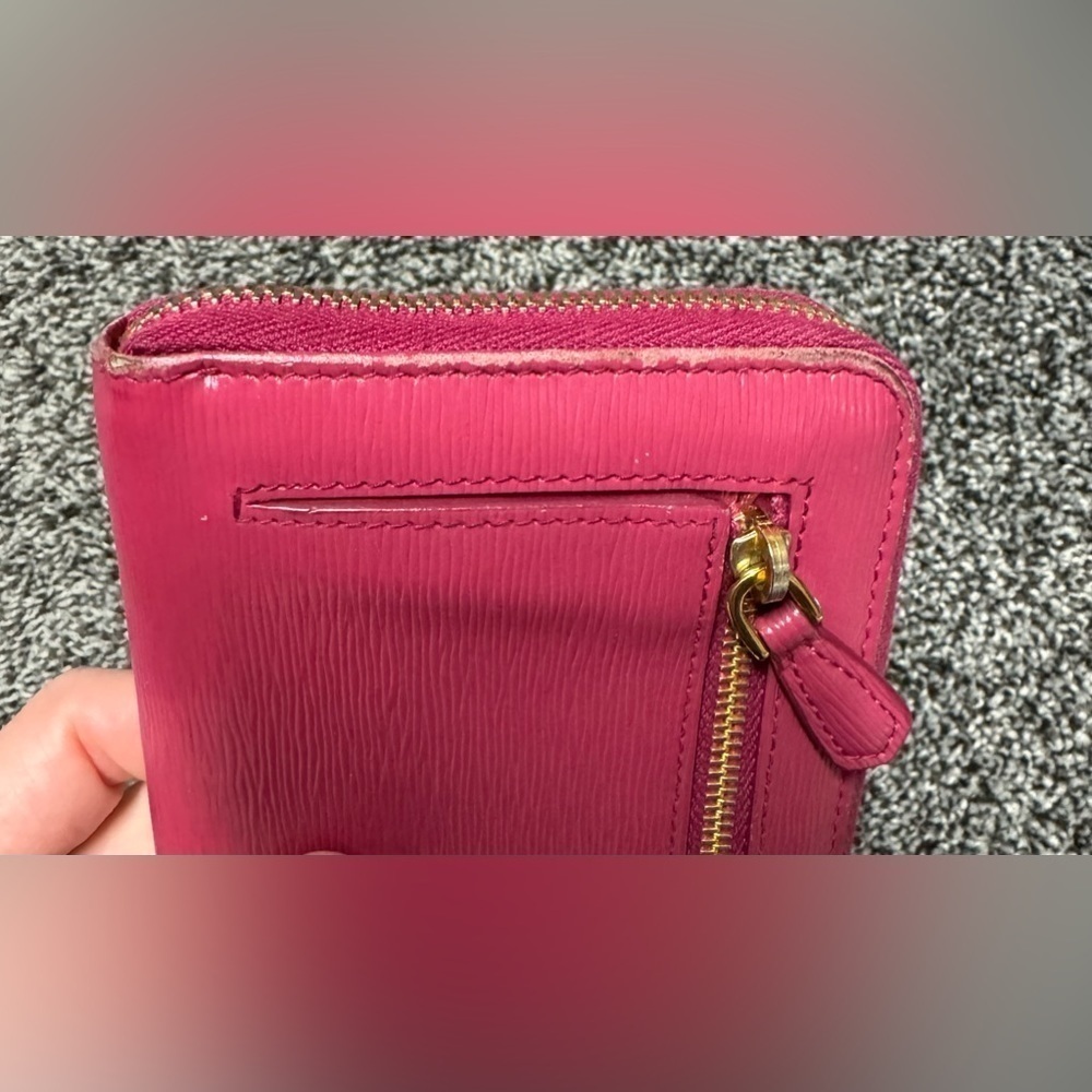 Prada wallet - Picture 13 of 16